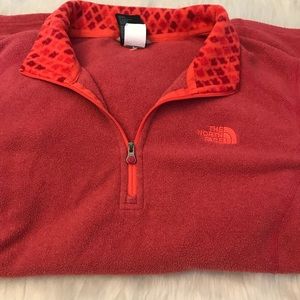 Women’s North Face 1/4 zip in Large